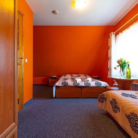 לינה וארוחת בוקר I W Willi Na Ubocy